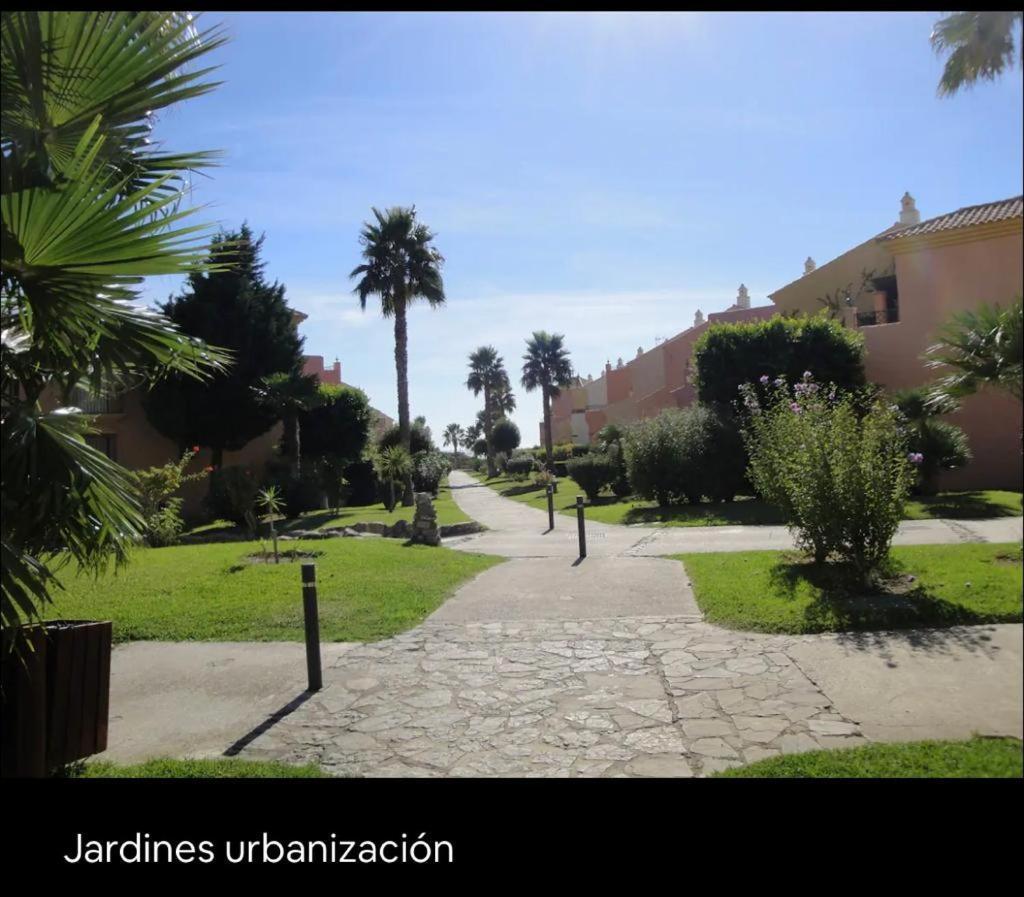Estupendo Apartamento Urbanizacion Jardines De Zahara. Zahara De Los Atunes Exterior foto